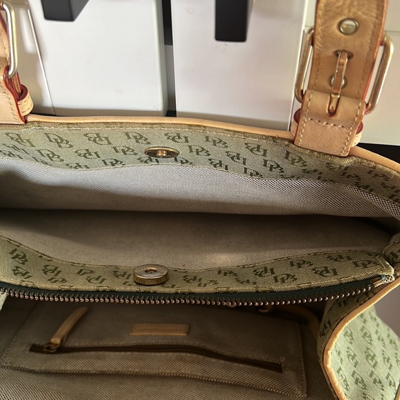 Euc dooney and Burke purse - Picture 6 of 11